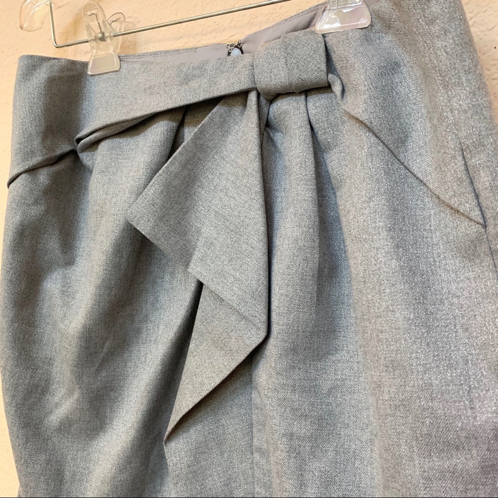 Banana Republic Grey Shimmer Front Bow Skirt - Picture 4 of 11